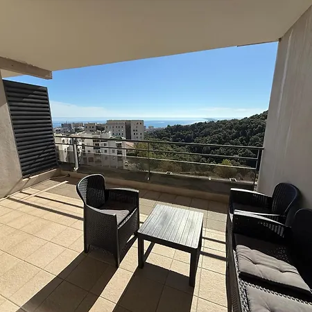 Stunning Apartment, Sea View,superbe Vue Apartmán *